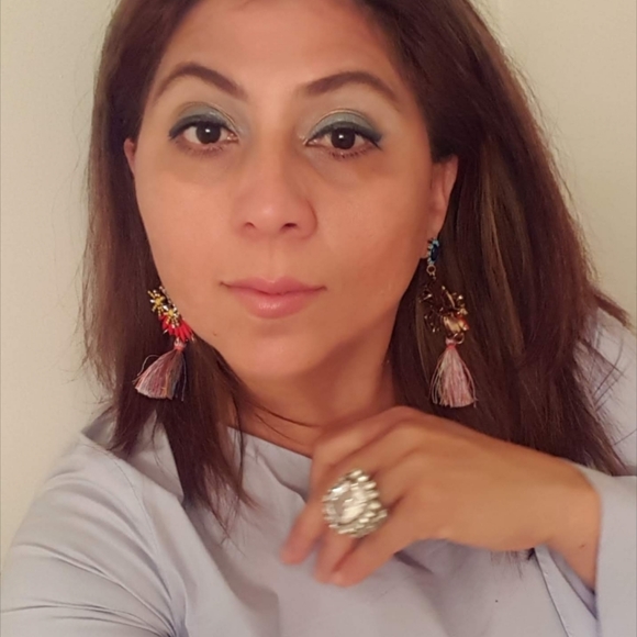 Meet your Posher, Ana - Picture 3 of 6